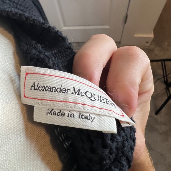 Alexander McQueen Men's Skull Sweater in Black.  - Picture 3 of 3